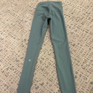 Lululemon Wunder Train high-rise tight 28” size 0